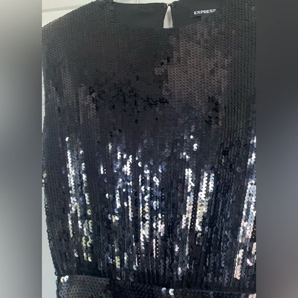 Express Sequin Midi Dress with shoulder pads Black style# 07806671 NWOT New - Picture 6 of 12